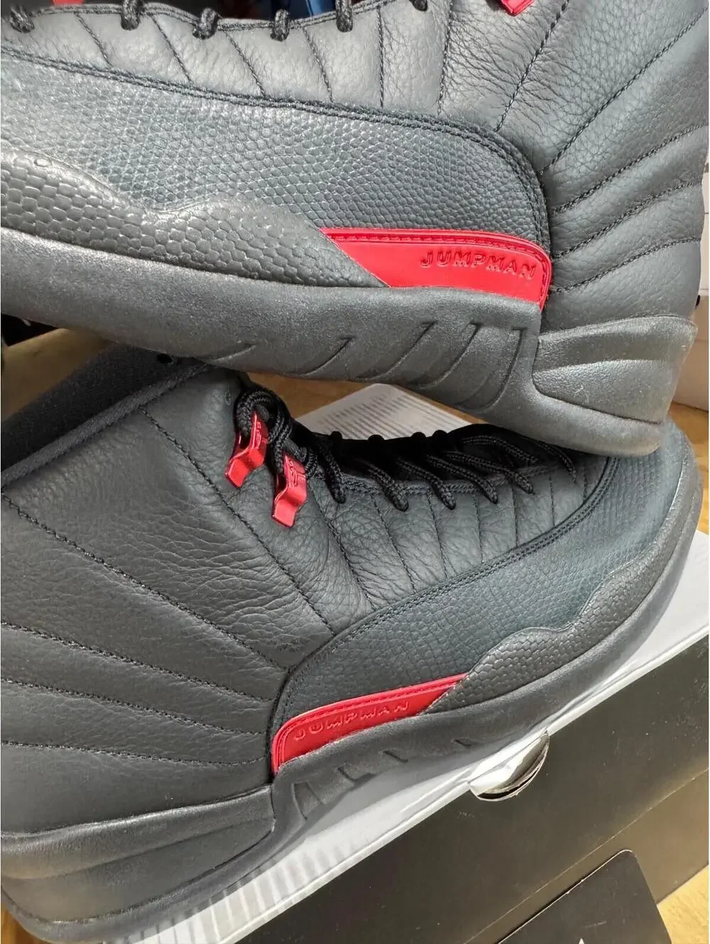 Air Jordan 12 Retro 'Bloodline' CT8013-003 Size 10.5M